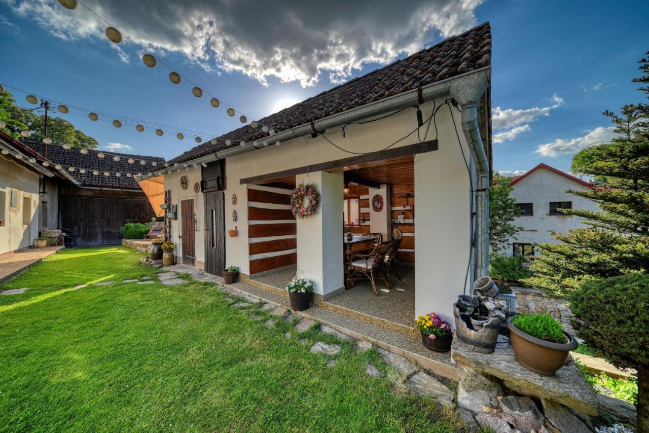 Chaloupka U Potoka Villa Kutna Hora Bagian luar foto